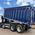 RENAULT C430 8X4 BULK TIPPER