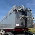 FRUEHAUF TRIAXLE BULK TIPPING TRAILER
