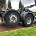 MERCEDES-BENZ AROCS 2532 6X2 HOOK LOADER