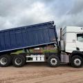 RENAULT C460 8X4 BULK TIPPER D/BAR
