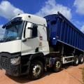 RENAULT C430 8X4 BULK TIPPER