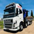 VOLVO FH16 8X4 TRACTOR UNIT CRANE