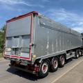 FRUEHAUF TRIAXLE BULK TIPPING TRAILER