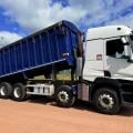 RENAULT C430 8X4 BULK TIPPER