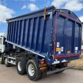 RENAULT C430 8X4 BULK TIPPER