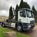 MERCEDES-BENZ AROCS 2532 6X2 HOOK LOADER