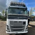 VOLVO FH16 8X4 TRACTOR UNIT CRANE
