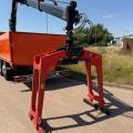 SCANIA P420 8X2 DROPSIDE BRICK GRAB