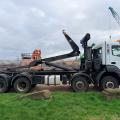 MERCEDES-BENZ AXOR 3236 8X4 HOOK LOADER