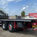 DAF CF 460 SPACE CAB 8X2 FLAT CRANE
