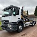 MERCEDES-BENZ AROCS 2532 6X2 HOOK LOADER