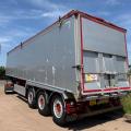 FRUEHAUF TRIAXLE BULK TIPPING TRAILER