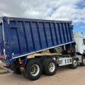 RENAULT C430 8X4 BULK TIPPER