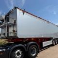 FRUEHAUF TRIAXLE BULK TIPPING TRAILER