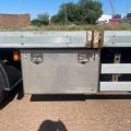 MITSUBISHI FUSO CANTER 7C18 7.5 TON FLAT CRANE
