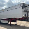 FRUEHAUF TRIAXLE BULK TIPPING TRAILER