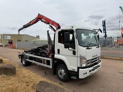 ISUZU FORWARD F110 240 HOOK CRANE