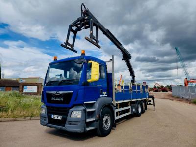 MAN TGS 26.360 DROPSIDE CRANE