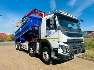 VOLVO FMX 420 8X4 TIPPER GRAB