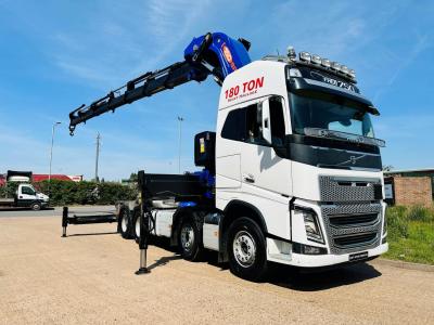 VOLVO FH16 8X4 TRACTOR UNIT CRANE