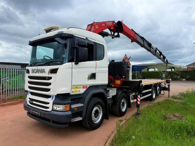 SCANIA R450 8X2 FLAT CRANE