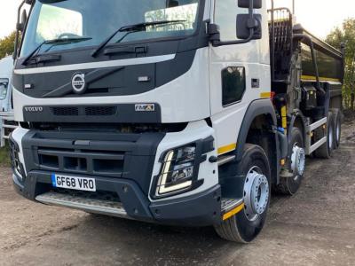 VOLVO FMX 420 8X4 TIPPER GRAB