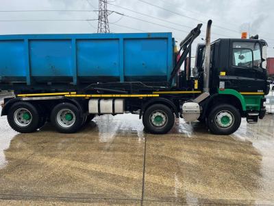 DAF 85 CF 360 8X4 HOOK LOADER