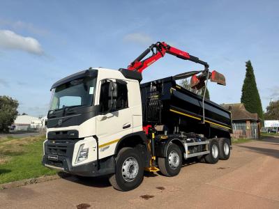 VOLVO FMX 420 8X4 TIPPER GRAB