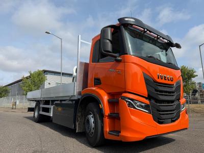 IVECO S-WAY 400 18 TON DROPSIDE