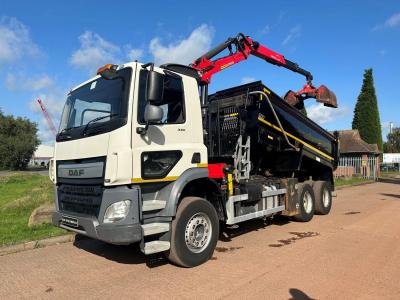 DAF CF 330 6X4 TIPPER GRAB