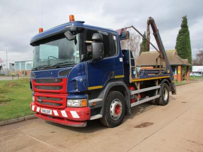 SCANIA P250 18 TON SKIP LOADER