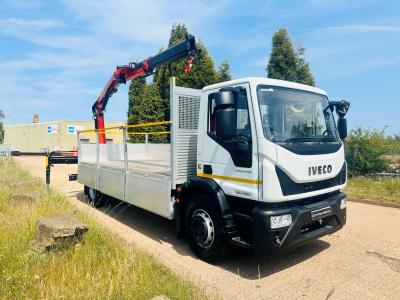 IVECO EUROCARGO 180E25 DROPSIDE CRANE