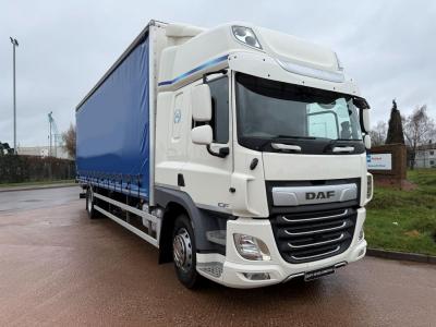DAF CF 260 18 TON CURTAINSIDER T/LIFT