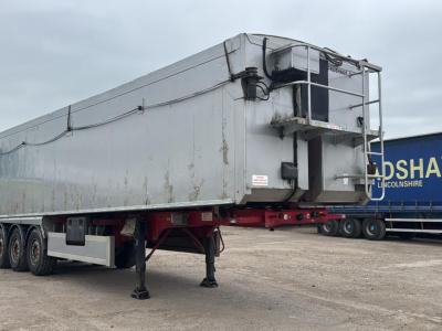 FRUEHAUF TRIAXLE BULK TIPPING TRAILER