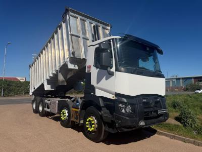 RENAULT C430 8X4 BULK BODY TIPPER