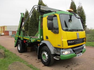 DAF LF 55 250 18 TON SKIP LOADER