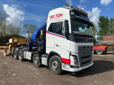 VOLVO FH16 8X4 TRACTOR UNIT CRANE