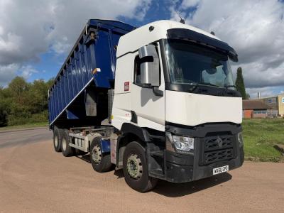 RENAULT C430 8X4 BULK TIPPER