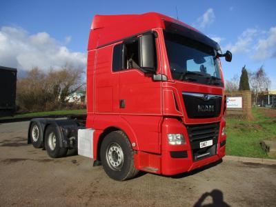 MAN TGX 26.460 6X2 REAR LIFT