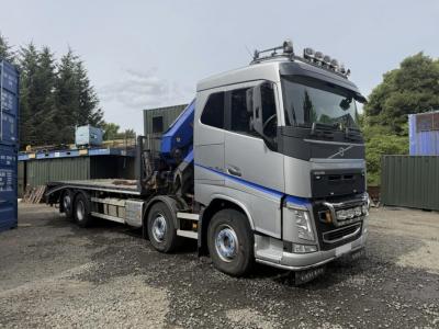 VOLVO FH460 8X2 BEAVERTAIL CRANE