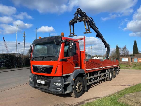 MAN TGM 26.340 6X2 DROPSIDE CRANE