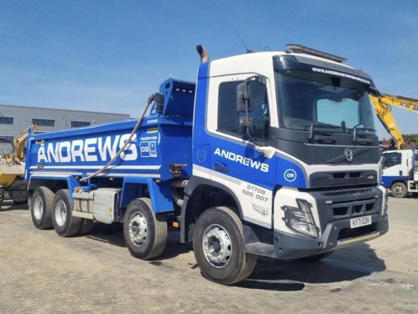 VOLVO FMX 420 8X4 STEEL TIPPER
