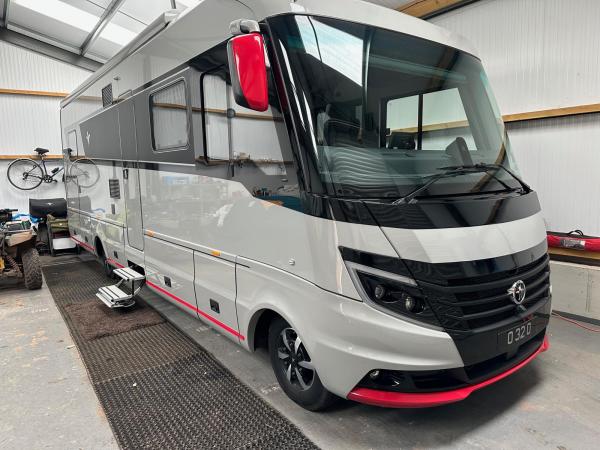 NIESMANN & BISCHOFF FLAIR 920EK MOTORHOME