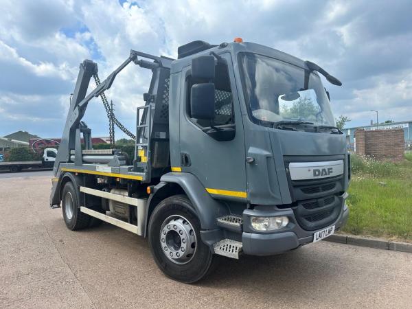 DAF LF 230 18 TON SKIP LOADER