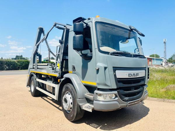 DAF LF 230 18 TON SKIP LOADER