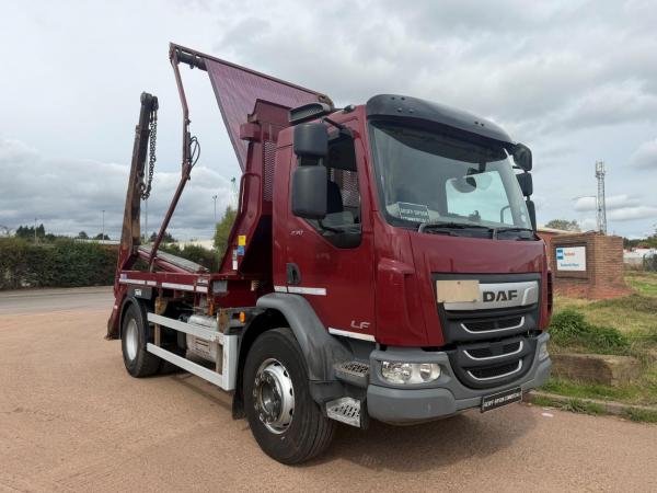 DAF LF 230 18 TON SKIP LOADER