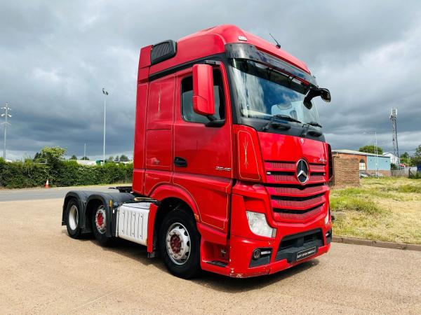 MERCEDES-BENZ ACTROS 2545 6X2 TRACTOR UNIT