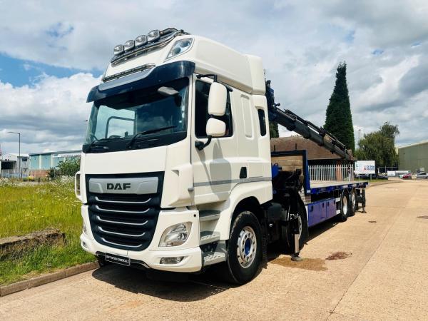 DAF CF 460 8X2 FLAT CRANE