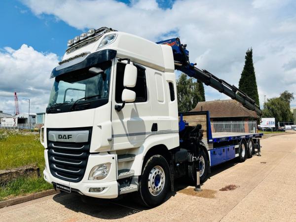 DAF CF 460 8X2 FLAT CRANE