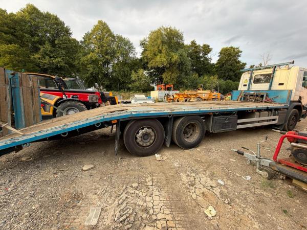 SCANIA P320 6X2 BEAVERTAIL